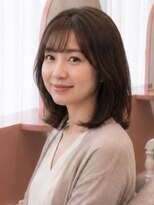 フラワーズ(Flowers)&nbsp;オリーブベージュ ブリーチなし ミディアム 顔周りレイヤー 30代