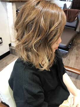 ヘアーアンドビューティー ロカヒ(HAIR&BEAUTY LoKaHi) モテ愛されボブ