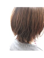 ウィスカーヘアー(whisker hair)&nbsp;外ハネショートボブ