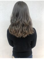 リア(Lia by KENJE)&nbsp;Lia　ピンクヘアからグレーに♪