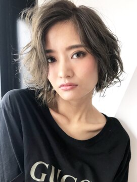 アルバム 銀座(ALBUM GINZA) ふわくしゃボブ_外ハネボブアッシュブラウンネオウルフ_37076