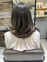 トルネード(TORNADO)&nbsp;ダークグレージュグラデーションバレイヤージュ