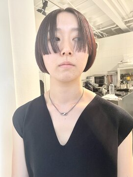 ココ 本八幡(KOKO) 黒髪クラゲヘアーオリーブグレー小顔ココアベージュショート