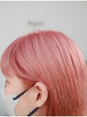 ピンクベージュ×外はねボブ