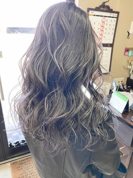 ヘアー アート オクロック(HAIR ART O'CLOCK) グレージュハイライト