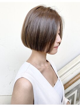 モリオ フロム ロンドン 成増店 【morio成増/一戸】前髪なし ミニボブ グレージュカラー