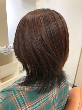 ブランシュール(Blancheur) ミディアムレイヤー＋明るい白髪染め