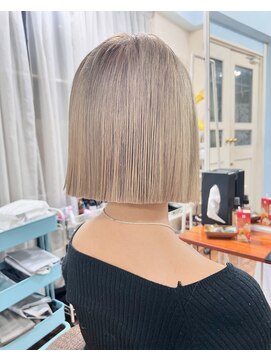 アンメリーアン(Ann merry ann) ダブルカラーケアブリーチベージュピンクボブミニウルフリタッチ