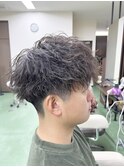 波巻きツイストスパイラルパーマツーブロック刈り上げ