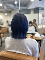 シアン 橋本店(Shian)&nbsp;ネイビーブルー×外はねスタイル