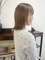 ヘアーアイストゥーレ(HAIR ICI TRE) ブリーチなしダブルカラー ベージュ 明るめ 担当阿知波