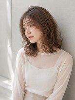 ドット ヘアー ジェム(dot.hair gem)&nbsp;ウェーブミディアム/ベージュカラー/ゆるふわスタイル