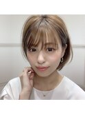 大人女子の耳かけボブ