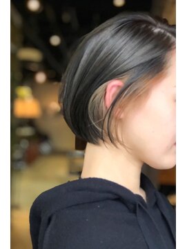 エイミー(Aimee) Aimee 町田 インナーカラー×丸みボブ