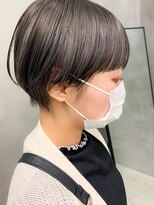 テトヘアー(teto hair) マッシュショート、ワイドバング、ブリーチ、グレーアッシュ