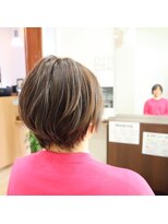 アクトプレミアヘアー栄(Act premier hair sakae) 丸みとくびれのショートボブ