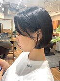 暗髪ボブ