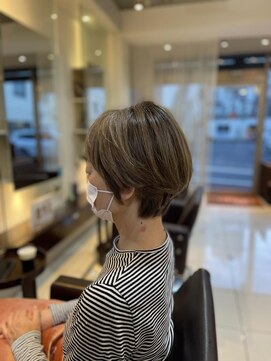 スティラ スムース 高田馬場(Stilla smooth) イルミナカラーで白髪ぼかしカラー