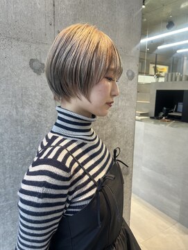 カケル(×.) ショート×ブロンド×ローライト