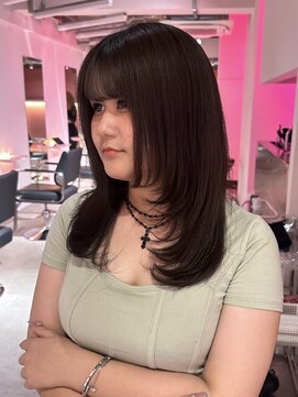 ダズリングディア(Dazzling Deer) 中明度カラー/ブラウンベージュ/卵型