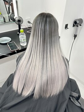 エゴ 池袋(EGO) シャドウルーツ