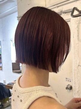 ユヌ(UNU) ミニボブ◯カシスレッドカラー