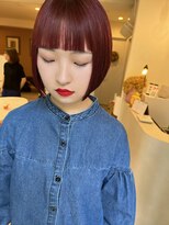 ホール(WHOLE)&nbsp;【WHOLE】ピンクカラー×ぱつっとボブ