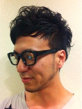 30代以上の大人男性に◎再現性の高いカットで、“清潔感”と“オシャレ”を兼ね備えたスタイルをご提案＊