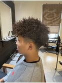ツイストスパイラル　波巻きパーマ　ホワイトメッシュ　八王子