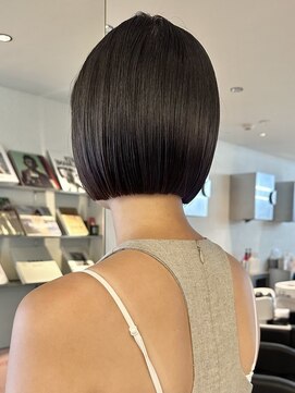 ザスリック 代官山(THE SLICK) 前下がりボブ