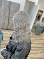 シュパーブ オリゾン(SUPERBE horizon)&nbsp;ブリーチ/ホワイトシルバー/2回ブリーチ