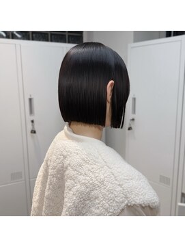 ザシェノンウメダ(THA CHAINON UMEDA) イメチェン/ピンクベージュ/アンブレラカラー/前髪/心斎橋