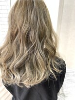 ラウレア(Laule'a)&nbsp;イルミナ外国人風 シースルーベージュ