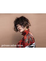 プライベートサロン キッテ(private salon kitte.) ツヤウェーブなショートボブスタイル