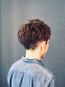 クラスィービィーヘアーメイク(Hair Make) パーマを残してデザインカット☆彡