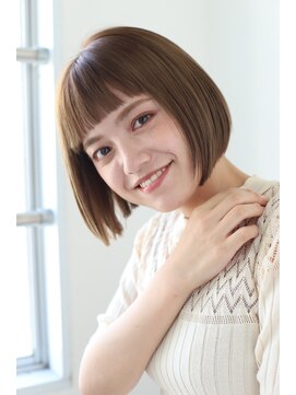 エクリボンヌ(equri bonne) ツヤのある、上品カジュアルヘア