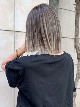 アイティー バイ アルバム 中野店(IT by ALBUM) エアタッチロブ_外ハネボブセクションカラー_ba402491