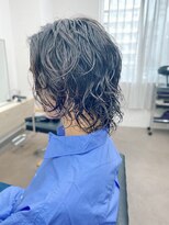 ユノ(juno)&nbsp;ミディアムレイヤー　パーマ