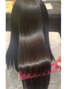 ファムバイアヴァンス(Femme by AVANCE.) 髪質改善ベホマトリートメント