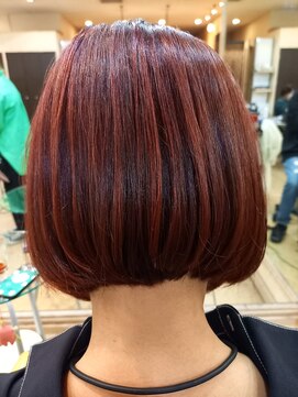 シャンプーボーイ 赤ボブ