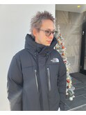 ホワイトグレーのベリーショート