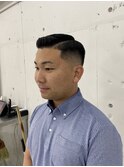 サイドパート　スキンフェード