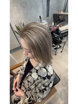 モードケイズ(Aimee by modek’s) ホワイトシルバー