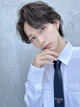 オグジュアリー 表参道(aux.) 韓流スパイラル カルマエッジ ラフパーマ