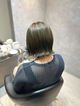 ノア(noa) 透明感オリーブカラー♪