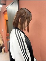 レブ 三条河原町(Reb,) 丸くならないボブ顔まわりウルフ顔まわりレイヤー切りっぱなし