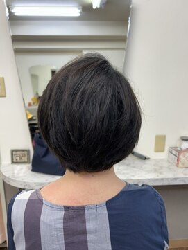 ビューティーサロンじゅん ショートボブ