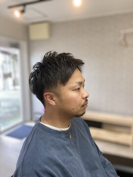 カルム(CALME) ツーブロック長めソフトモヒカン