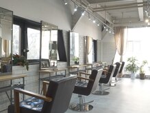 ロープ 自由が丘(lowp)の雰囲気（開放感のある店内でごゆっくりお過ごしください♪）