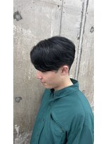トゥイ(twi)&nbsp;センターパート×毛流れパーマ